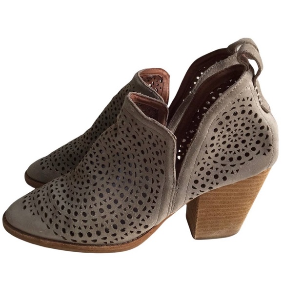 Jeffrey Campbell Rosalee Suede Leather Laser Cut Ankle Boot Size 10 Taupe Boho - Picture 5 of 9